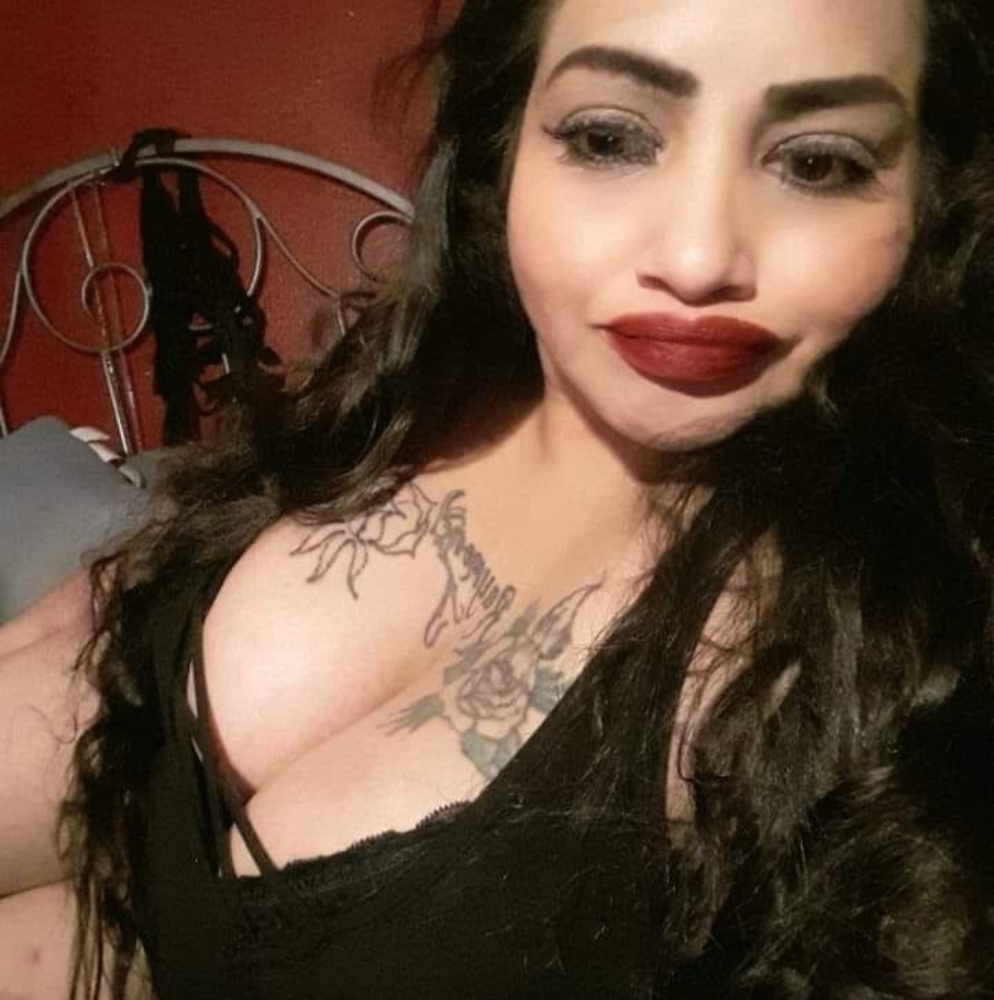 Meet your Posher, Eliza